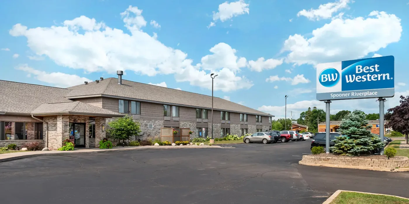 Best-Western-Spooner-Riverplace-Wins-Prestigious-M.K.-Guertin-Award